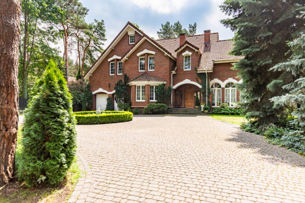 Best Driveway Paving Contractor  in Mbrian Park, CA